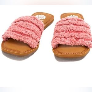 New Yellow Box Slide Sandals Size 8